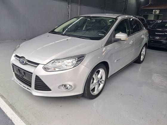 FORD FOCUS 2.0 S SEDAN 16V FLEX 4P AUTO